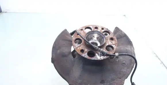 Mercedes-Benz Vaneo W414 Front wheel hub spindle knuckle