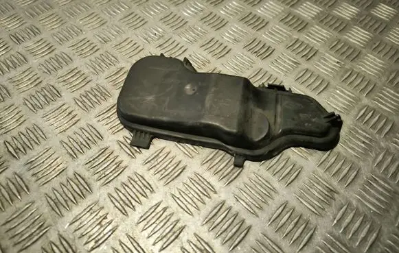 Volvo V70 Headlight/headlamp dust cover 63301