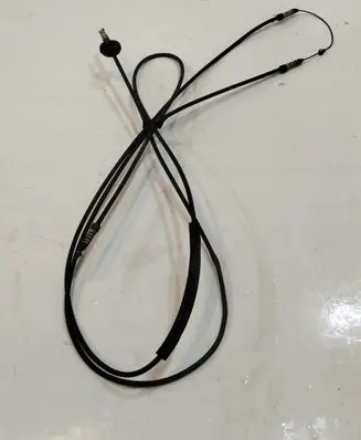 Maserati Ghibli Engine bonnet/hood lock release cable 670007133