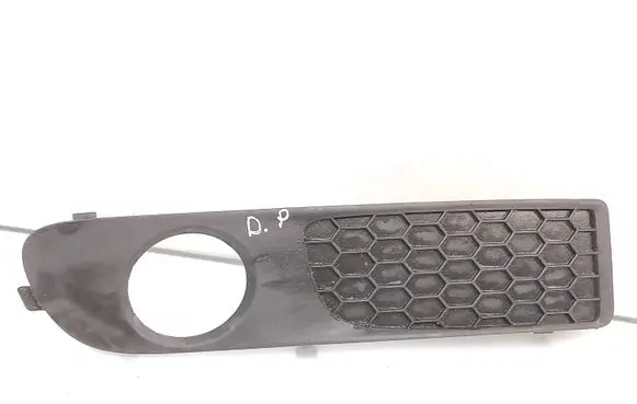 Volvo S80 Front bumper lower grill 30655930 30766936 30744113