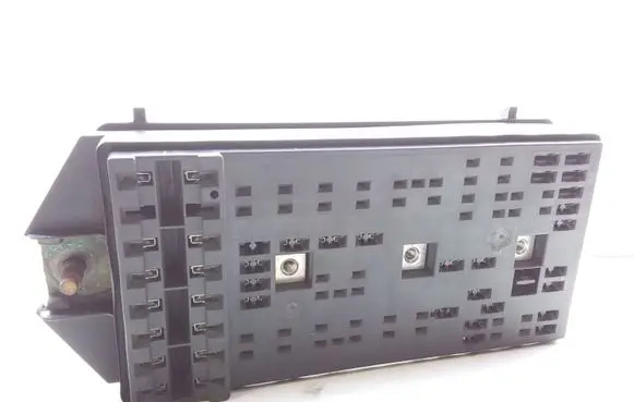 Opel Sintra Fuse module 15319413