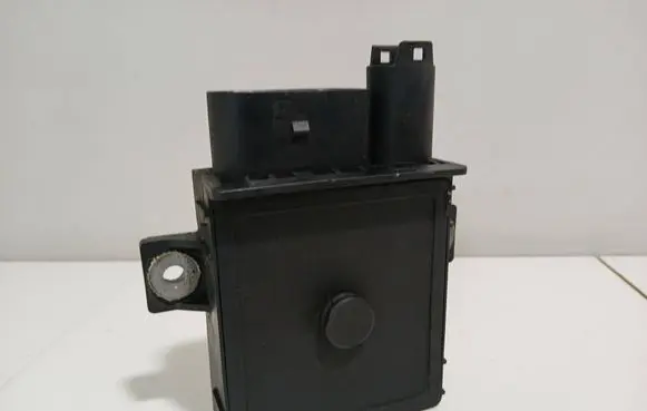 BMW X5 E53 Glow plug pre-heat relay 7788327 A0001009650 0522140101