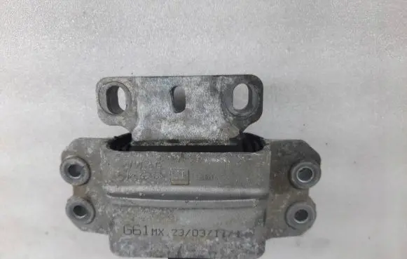 Volkswagen Jetta VI Gearbox mount 1K0199555CD