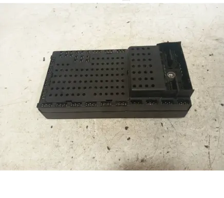 Volvo V70 Fuse box set 8676286 01W465 8645729