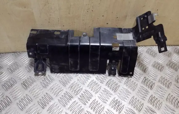 Volvo XC70 Other engine bay part
