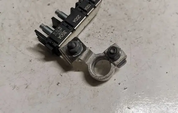 Chevrolet Camaro Negative earth cable (battery)