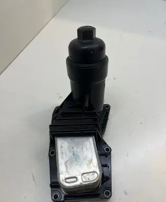 Oil filter mounting bracket