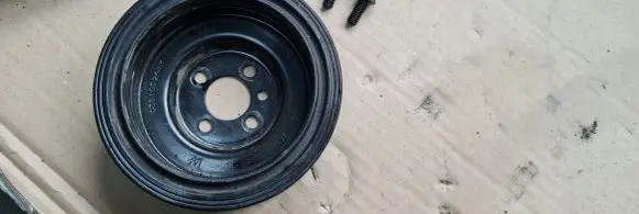 Audi Q5 SQ5 Crankshaft pulley 038105243M