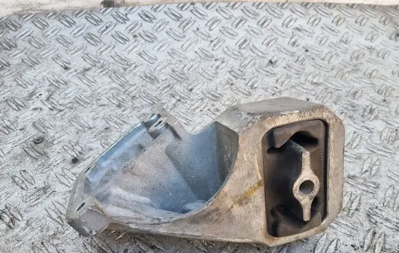 Jeep Grand Cherokee (WK) Engine mount bracket 52090309AD