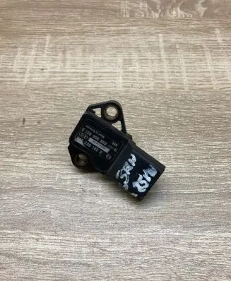 Audi A6 S6 C6 4F Air pressure sensor 038906051B 0281002339