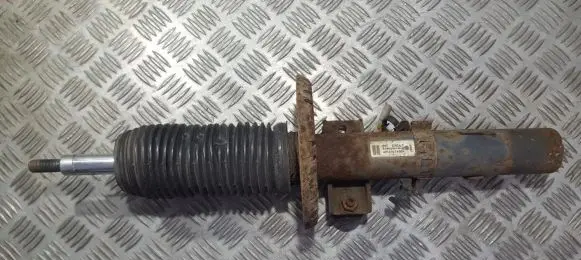 Volkswagen Polo Front shock absorber/damper 6q0413031bm