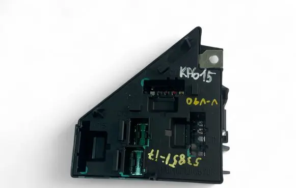 Volvo S90, V90 Fuse module 31665127