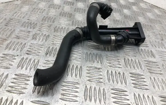 BMW 5 F10 F11 Engine coolant pipe/hose 780375101 7509984