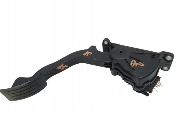 Ford Kuga I Accelerator throttle pedal 3M519F836AH