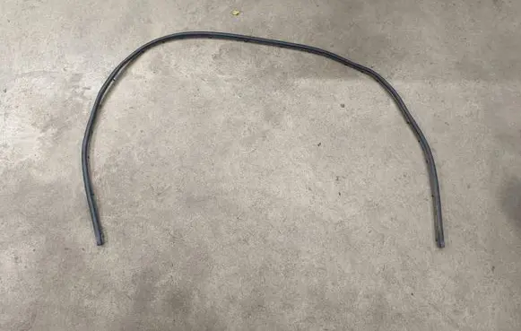 Jeep Grand Cherokee Engine compartment rubber 