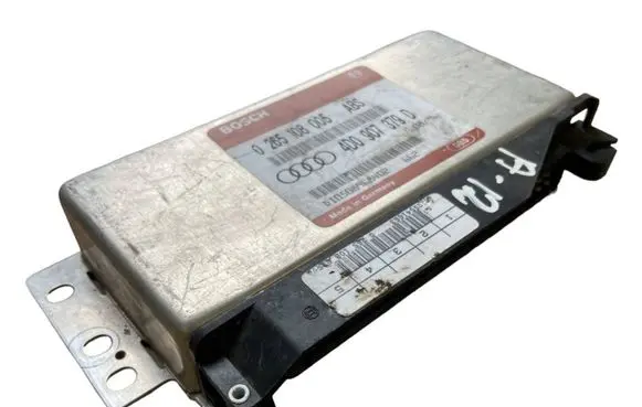 Audi A4 S4 B5 8D Engine control unit/module 4D0907379D 0265108005 DT0508968402