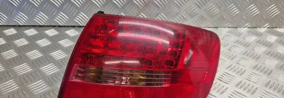 Audi A6 S6 C6 4F Rear/tail lights 89037056 4F9945222B