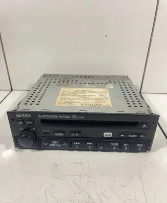 Mitsubishi Carisma Radio/CD/DVD/GPS head unit MR337279 01314179D 34U0058