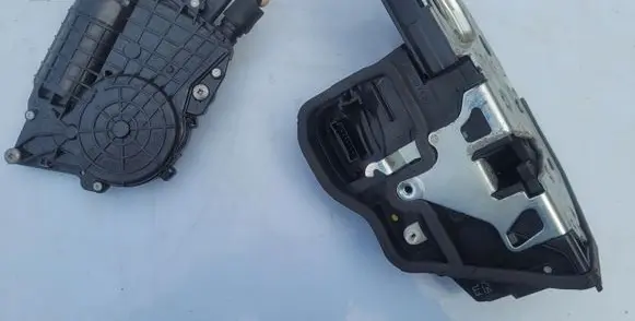 BMW 7 F01 F02 F03 F04 Lock set 7185689