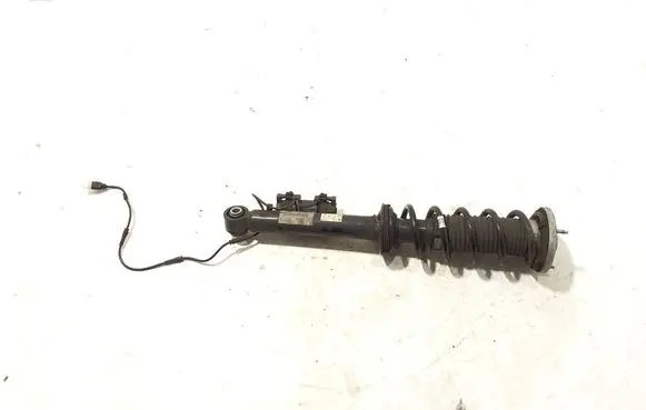 BMW 5 G30 G31 Rear shock absorber/damper 6867353