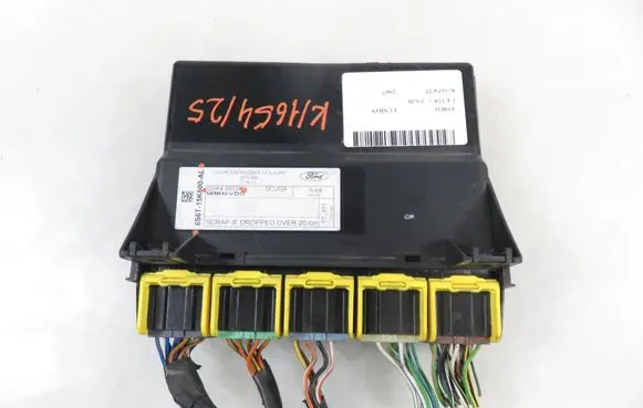 Ford Fusion Central body control module 5WK48853K 6S6T15K600AL