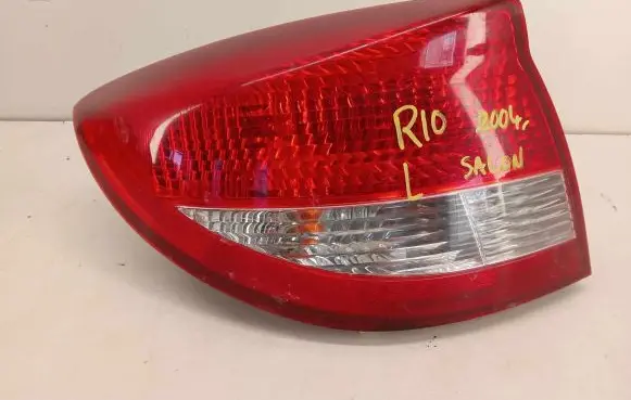 KIA Rio Rear/tail lights