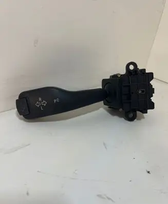 BMW 5 E39 Indicator stalk 8363668