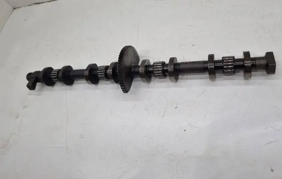 BMW 5 F10 F11 Camshaft 7593894