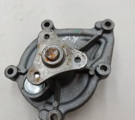 Mini Cooper Countryman R60 Water pump
