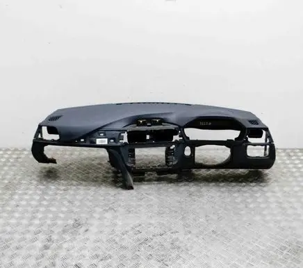 BMW 3 F30 F35 F31 Dashboard 9218491