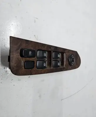 Hyundai Terracan Electric window control switch 621W04290
