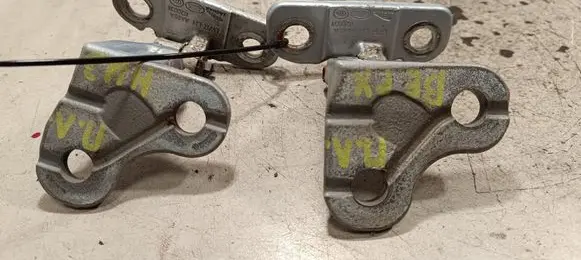 Jaguar XE Front door hinge set CPLA228A67AC CPLA228A65AD