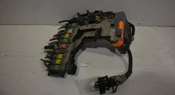 Peugeot 508 Fuse module 9665877980