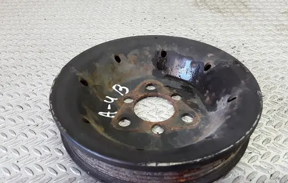 Audi A4 S4 B5 8D Power steering pump pulley 053145255C