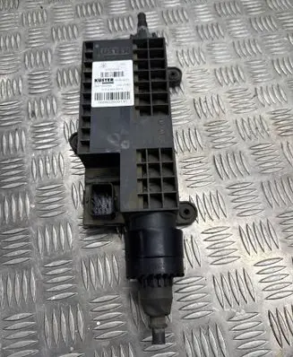 Maserati Ghibli Hand brake control module 670035348 000822600131 14082015