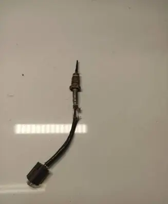 BMW X3 E83 Exhaust gas temperature sensor 17185651
