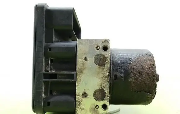 Nissan Almera Tino ABS Pump 47660BU805