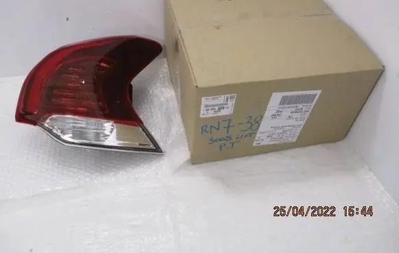Peugeot 3008 I Rear/tail lights 9805510480
