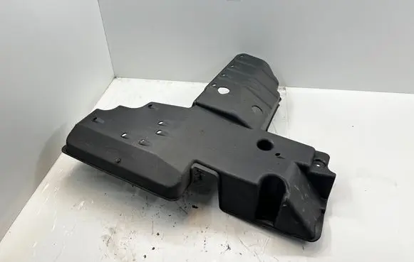 Toyota RAV 4 (XA30) Rear underbody cover/under tray 7764142040
