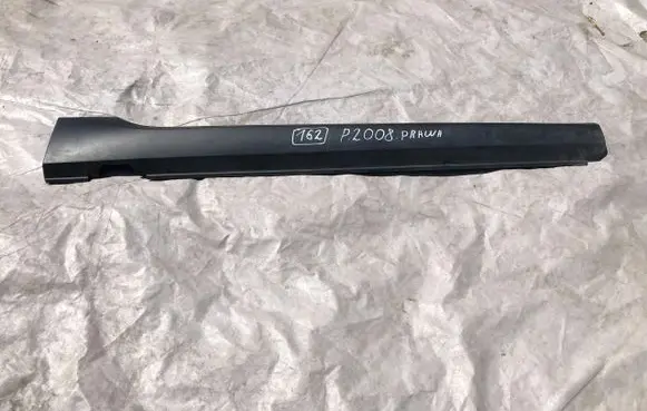 Peugeot 2008 I Front sill (body part) 96781715XT