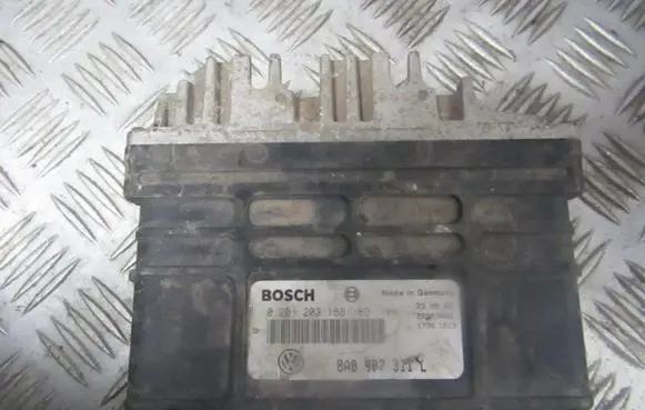 Volkswagen PASSAT B4 Engine control unit/module 8a0907311l 0261203188
