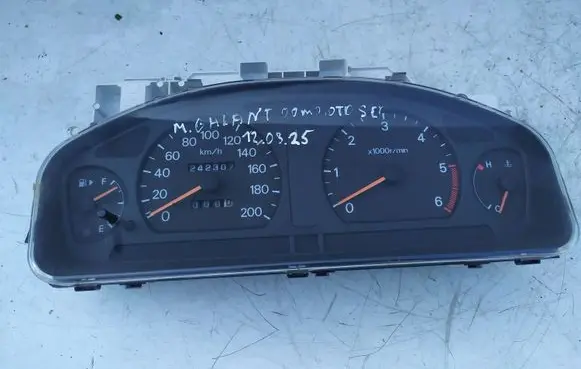 Mitsubishi Galant Speedometer (instrument cluster)