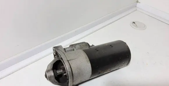 Volvo V70 Starter motor 0001109252