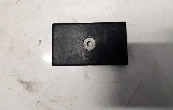 BMW 3 E46 Antenna control unit 8377815 837781504