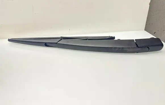 Nissan Juke II F16 Rear wiper blade arm 