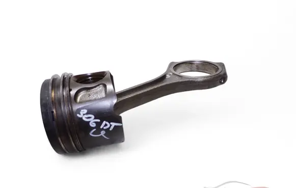 Jaguar XF X250 Piston with connecting rod H268X