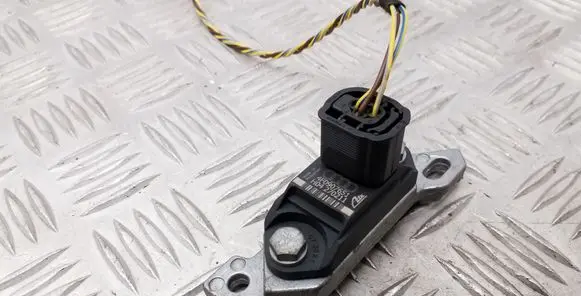 Audi A6 S6 C6 4F Airbag deployment crash/impact sensor 4F0907651 4F0616575L