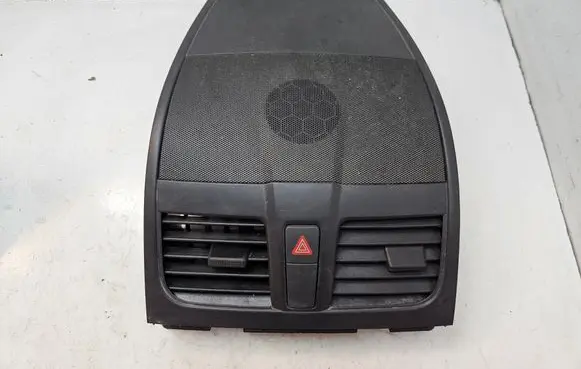 Suzuki SX4 Dash center air vent grill 7382380J10