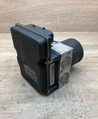 BMW 5 E60 E61 ABS Pump 6768910 0265234136