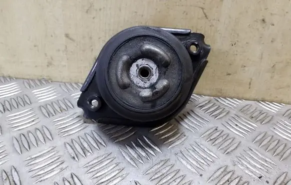 Mercedes-Benz ML W164 Engine mount bracket A2512403117